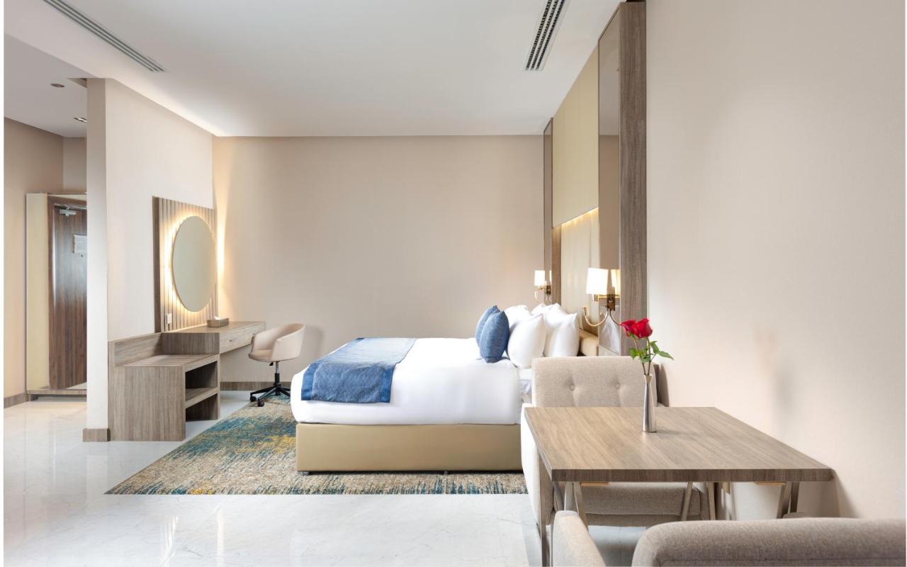 ריאד Seven Gardens Hotel מראה חיצוני תמונה